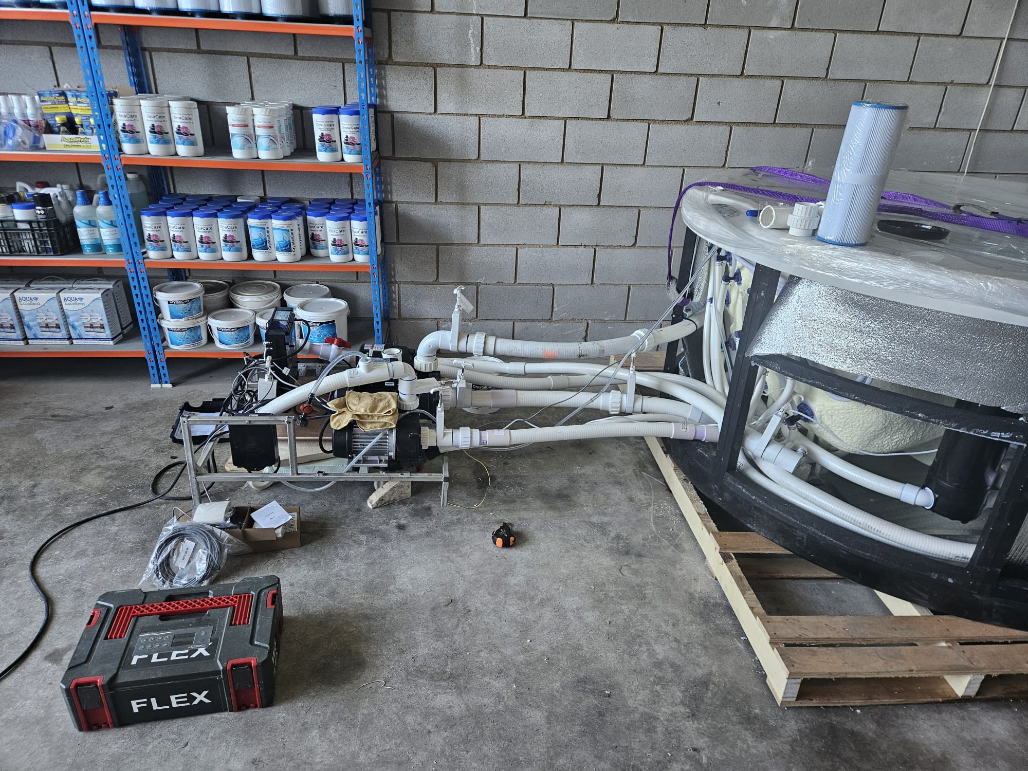 RS200 installation preparation in progress